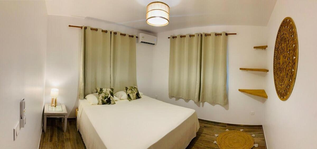 Fare Orahana Moorea Afareaitu Exterior photo